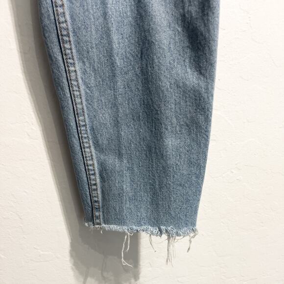 Levi Jeans Denim Mens Sz 30 560 Button Fly Light Wash Vintage Raw Hem - Picture 4 of 10